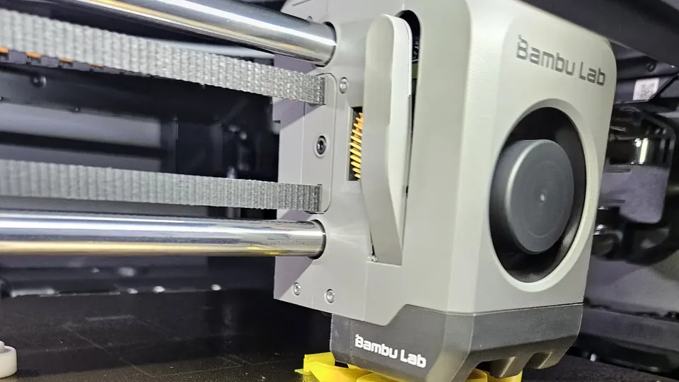Bambu Lab P2S printhead producing a customer part in the Hark Tech workshop